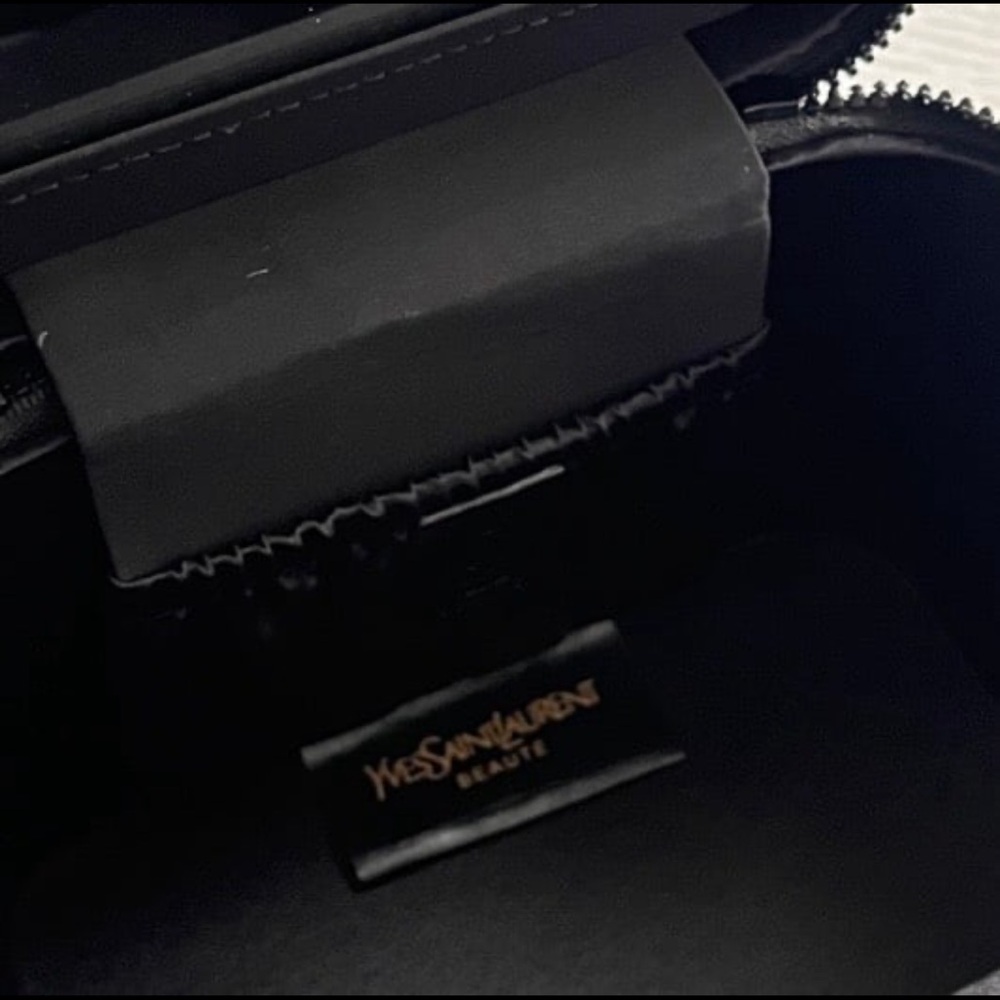 YSL BEAUTE Black Top Handle Vanity Case with Chain (GWP) - Picture 2 of 6